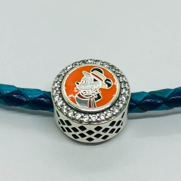 ✨✨ Pandora Disney Parks EPCOT Italy World Showcase Mickey Mouse Button Charm - Picture 4 of 4